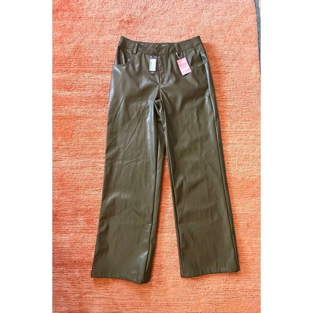 PrettyLittleThing Petite Faux Leather Wide Leg Pants US 4